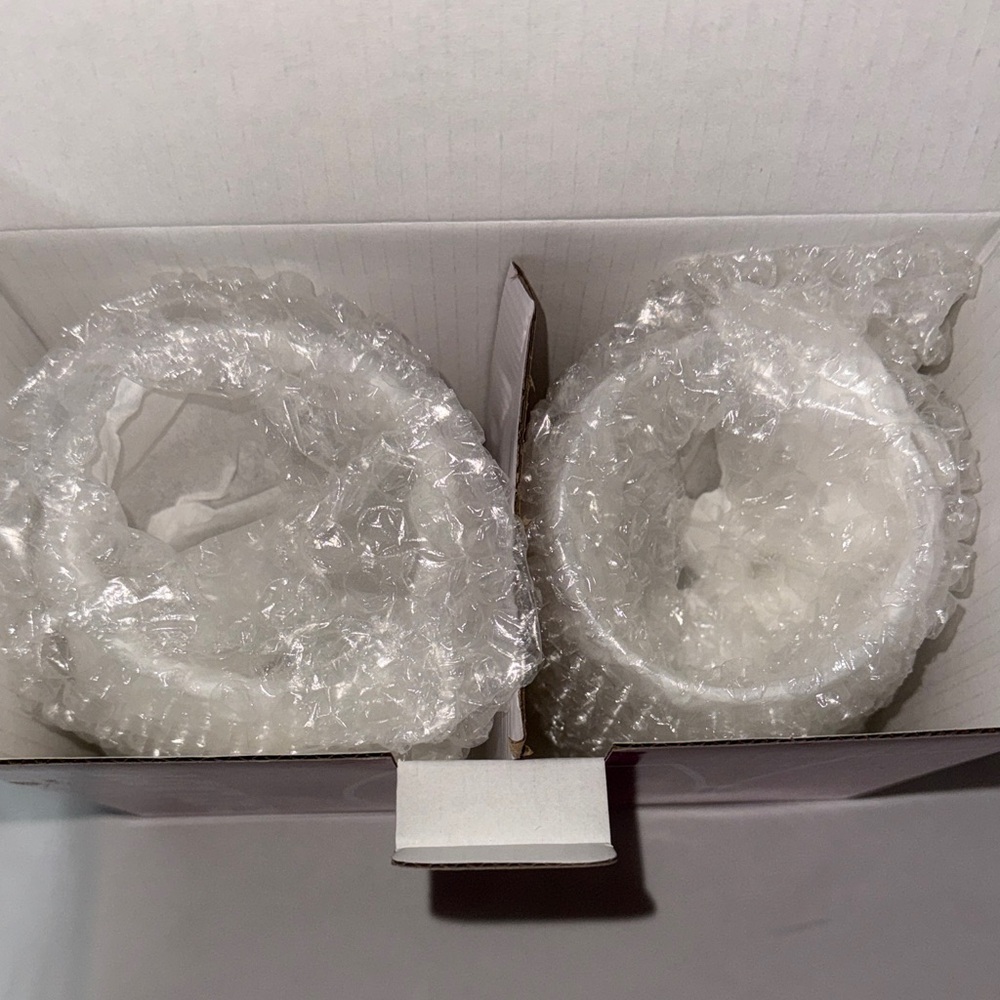 Cat Lady Whisker Stemless Wine Glasses Set of 2 19oz Clear w/Gold - Picture 4 of 5